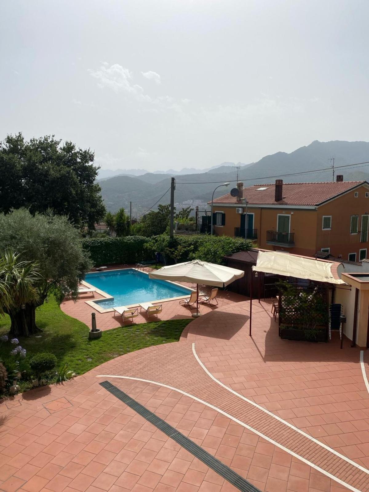 B&B La Rosa Salerno Exterior foto